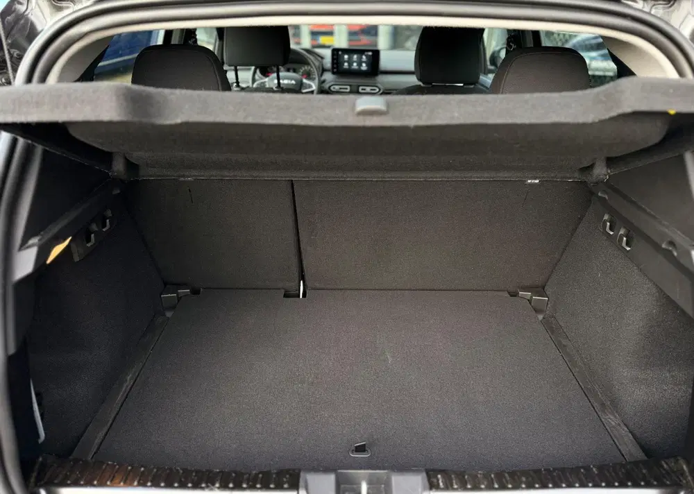 Dacia Sandero 1.0 TCe 90 Journey uit 2025, foto 6
