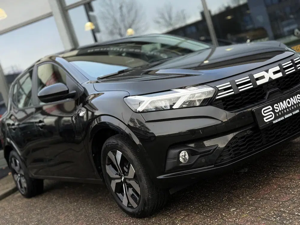 Dacia Sandero 1.0 TCe 90 Journey uit 2025, foto 9