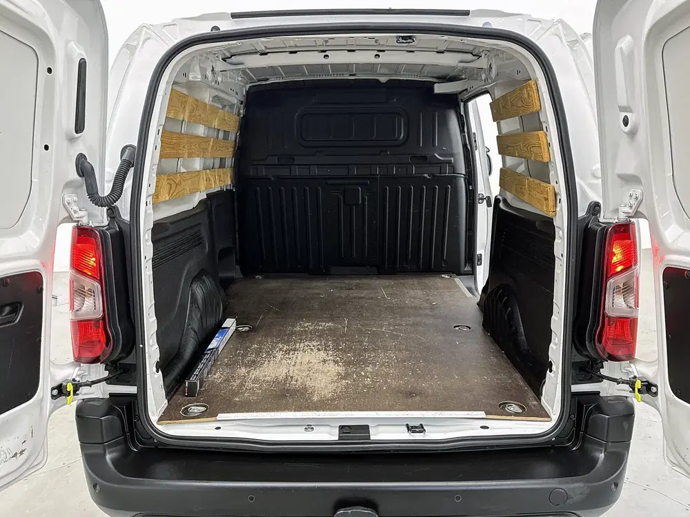 Toyota Proace City 1.5 D-4D Professional Long Automaat Navig uit 2020, foto 18