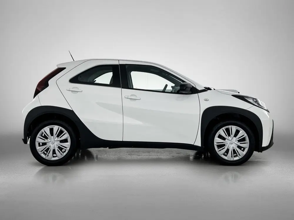 Toyota Aygo X 1.0 VVT-i MT Play (bj 2025) uit 2025, foto 10
