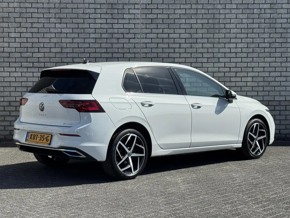 Volkswagen Golf 1.4 eHybrid Style | Achteruitrijcamera | Sto uit 2022, foto 2