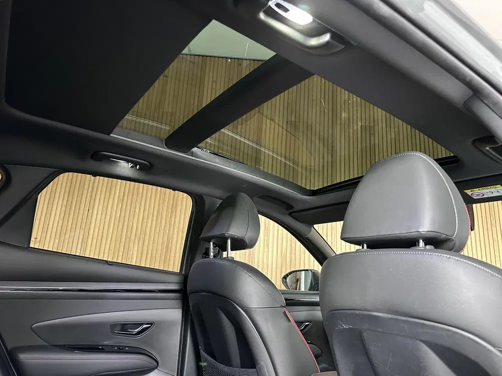 Hyundai TUCSON 1.6 T-GDI PHEV N Line Sky 4WD Panorama uit 2023, foto 13
