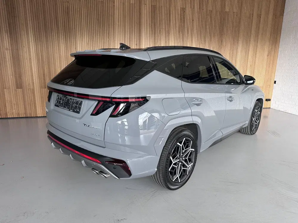 Hyundai TUCSON 1.6 T-GDI PHEV N Line Sky 4WD Panorama uit 2023, foto 2
