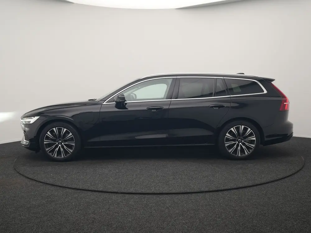 Volvo V60 T6 AWD Plus Bright PHEV 350pk Dealer O.H uit 2023, foto 2