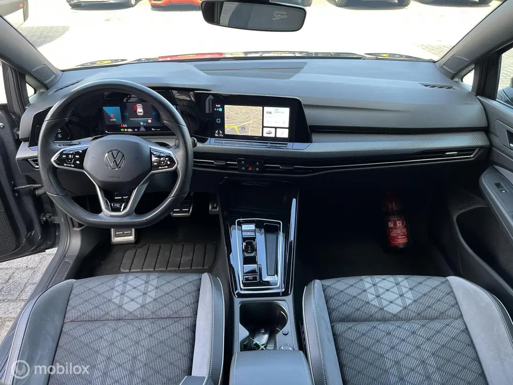 Volkswagen Golf Variant 1.5 eTSI R-Line ACC*LED*CAMERA*PDC* uit 2024, foto 8