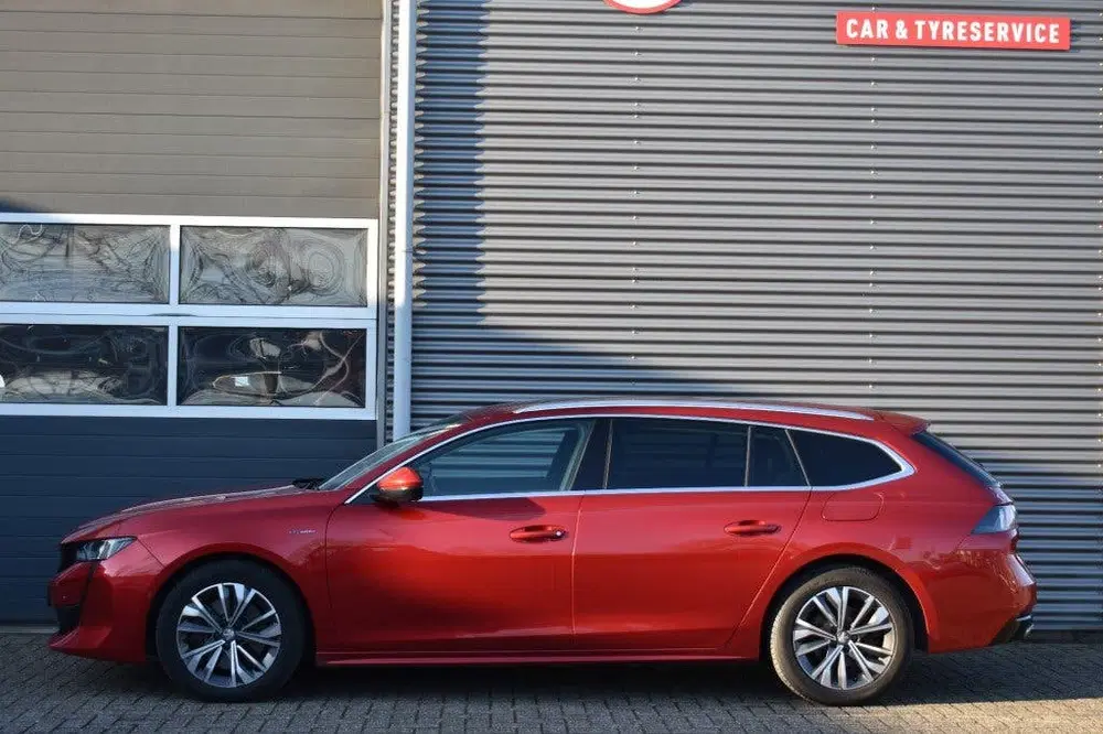 Peugeot 508 1.6 PHEV uit 2021, foto 2