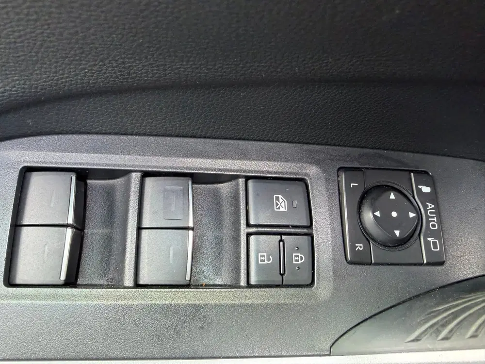 Toyota RAV 4 2.5 Hybrid Business uit 2024, foto 11