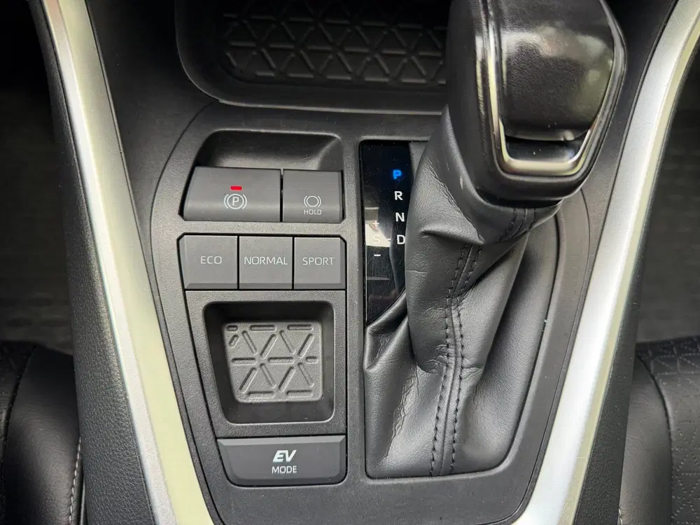 Toyota RAV 4 2.5 Hybrid Business uit 2024, foto 17