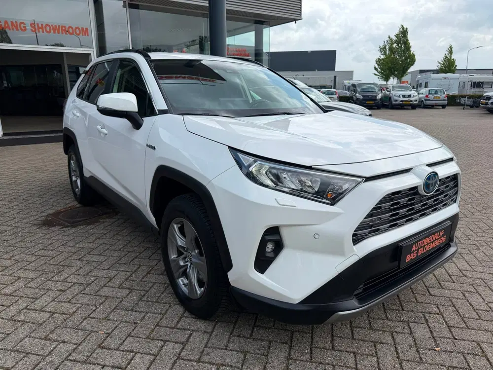 Toyota RAV 4 2.5 Hybrid Business uit 2024, foto 2