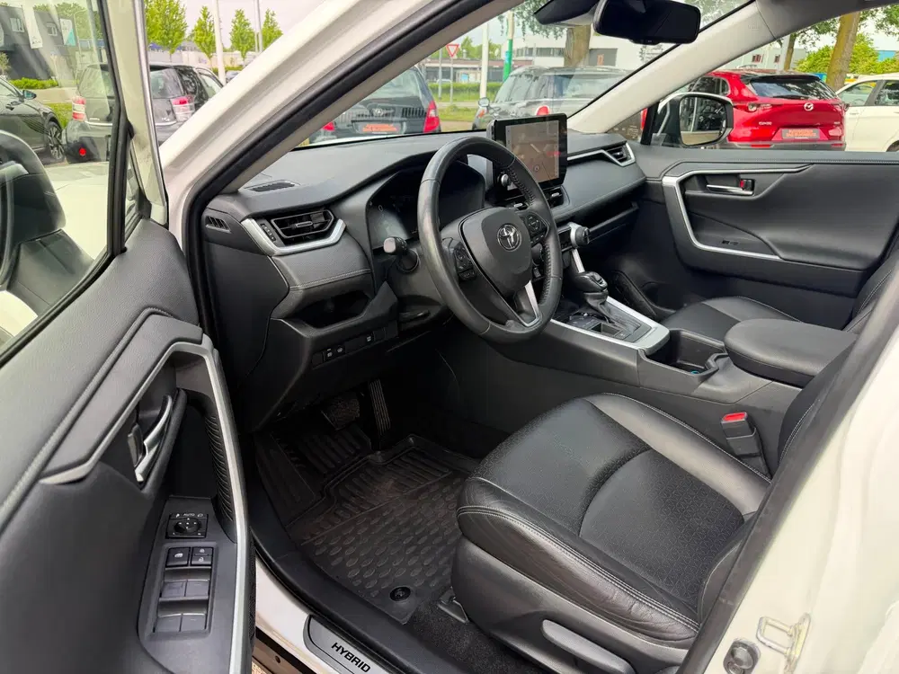 Toyota RAV 4 2.5 Hybrid Business uit 2024, foto 5