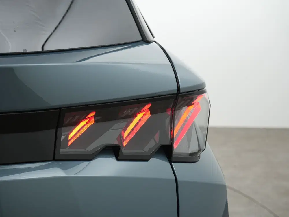 Peugeot 5008 1.2 HYBRID 145PK GT 7P AUT. uit 2025, foto 20