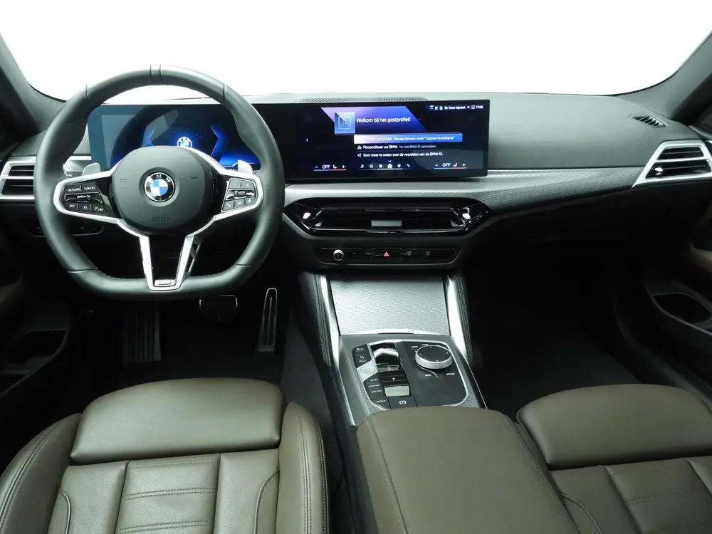 BMW 4-serie Coupé 420i uit 2025, foto 10