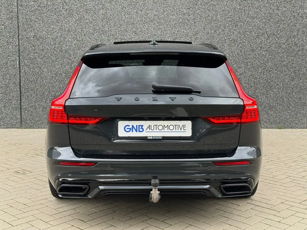 Volvo V60 2.0 T8 Twin Engine AWD R-Design uit 2019, foto 6