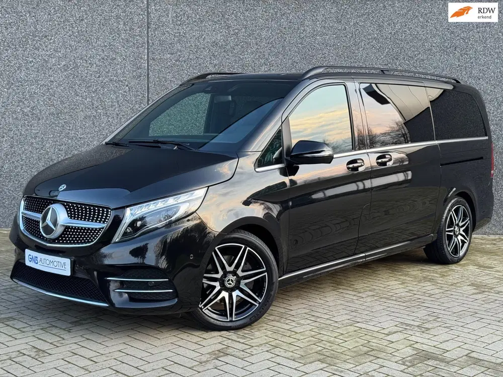 Mercedes-Benz V-Klasse V300d AMG uit 2021