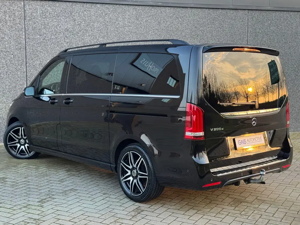 Mercedes-Benz V-Klasse V300d AMG uit 2021, foto 8