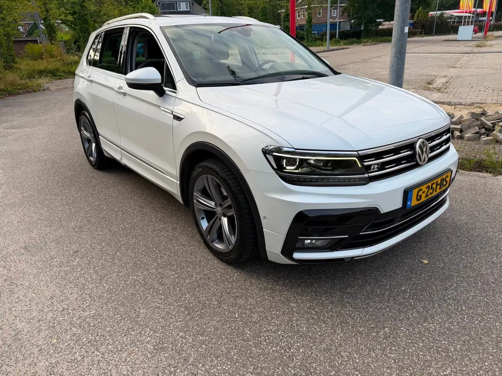 Volkswagen Tiguan 1.5 TSI ACT Highline Business R EXPORT PRI uit 2019