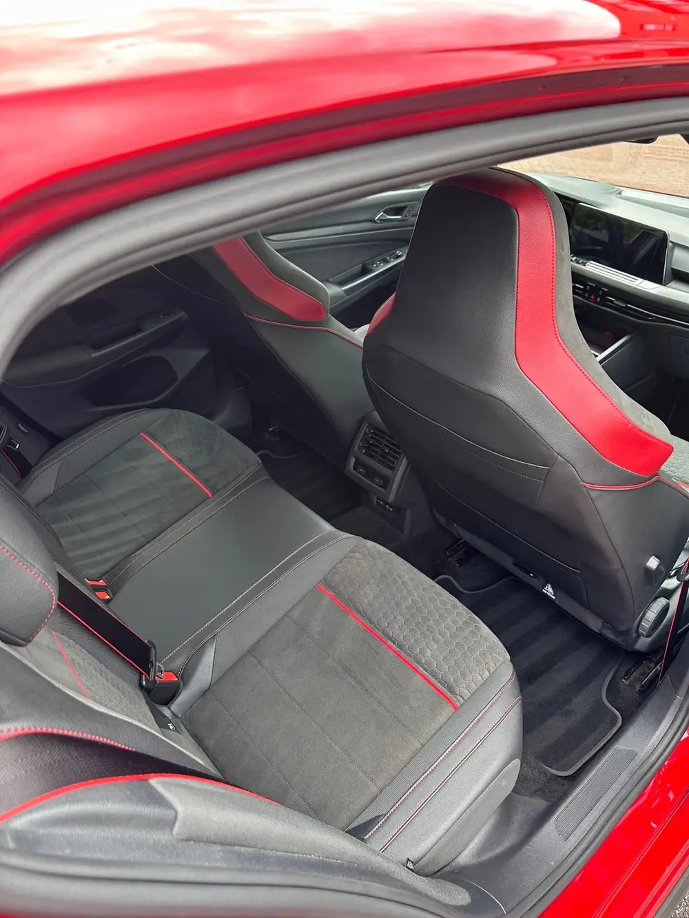 Volkswagen Golf GTI  2.0 TSI 245pk 7-DSG 2020 Rood uit 2020, foto 5
