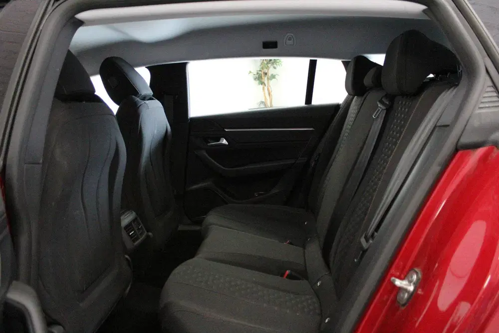 Peugeot 508 1.5 BlueHDI Blue Lease Active Avantage uit 2021, foto 11