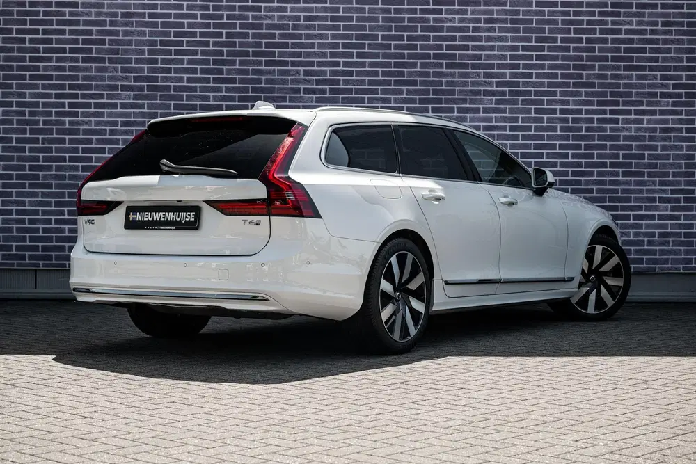 Volvo V90 2.0 T6 Plug-in hybrid AWD Plus Bright uit 2025, foto 4