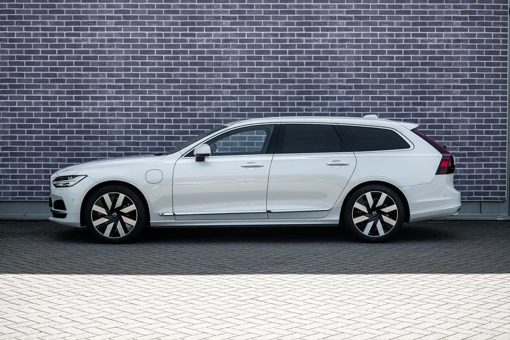 Volvo V90 2.0 T6 Plug-in hybrid AWD Plus Bright uit 2025, foto 6