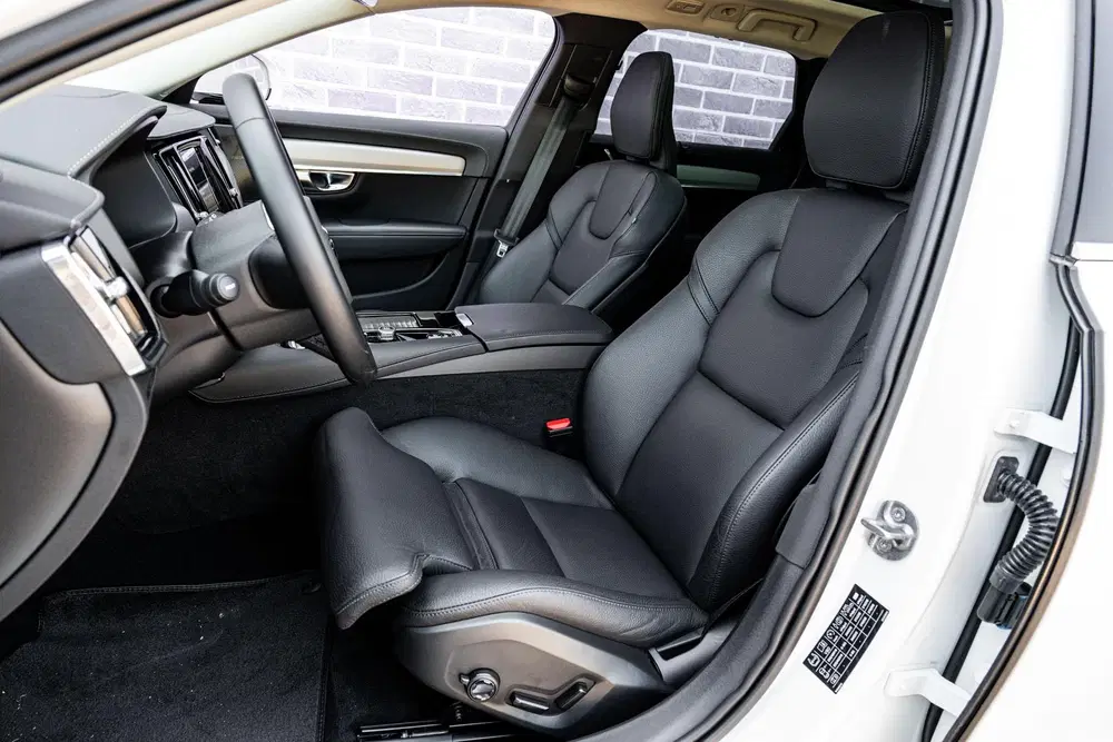 Volvo V90 2.0 T6 Plug-in hybrid AWD Plus Bright uit 2025, foto 8