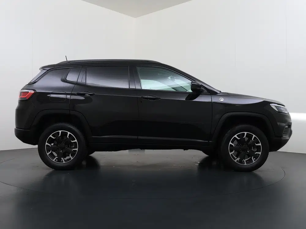 Jeep Compass 4xe 240 Plug-in Hybrid Electric Trailhawk uit 2024, foto 9