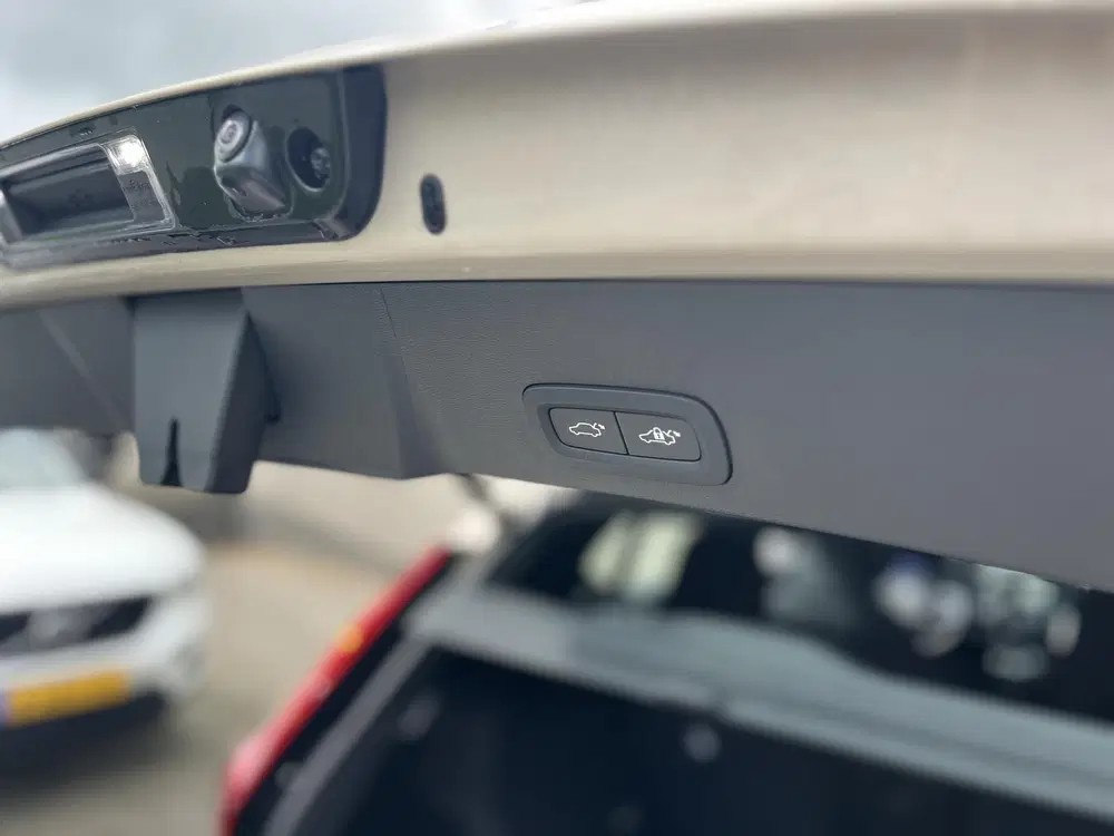 Volvo EX40 Single Motor Extended Range Plus 82 kWh uit 2025, foto 14