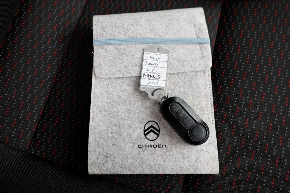 Citroën Jumper 2.2 BlueHDi 165pk L4H2 Airco uit 2024, foto 6