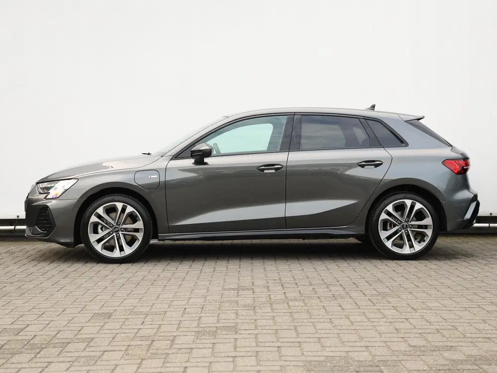 Audi A3 S edition 40 TFSI e 150 kW uit 2026, foto 12