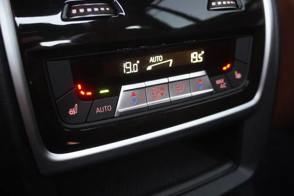 BMW X7 xDrive40i uit 2024, foto 18