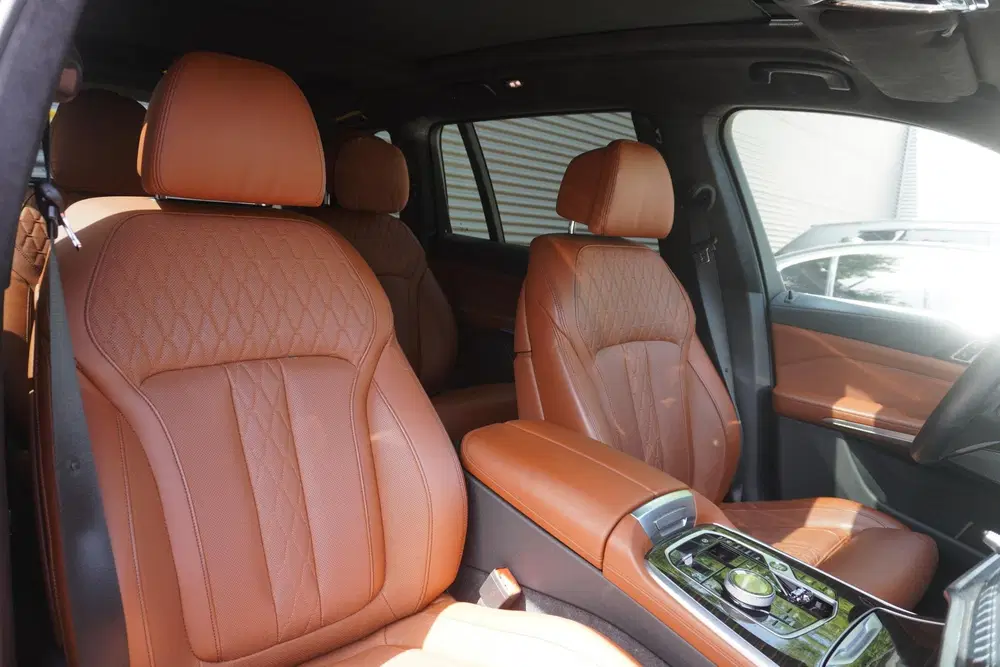 BMW X7 xDrive40i uit 2024, foto 8