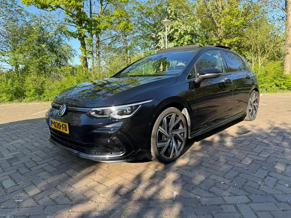 Volkswagen Golf 2.0 TDI | Full R Line 150pk 7-DSG 2020 Zwart uit 2020, foto 2