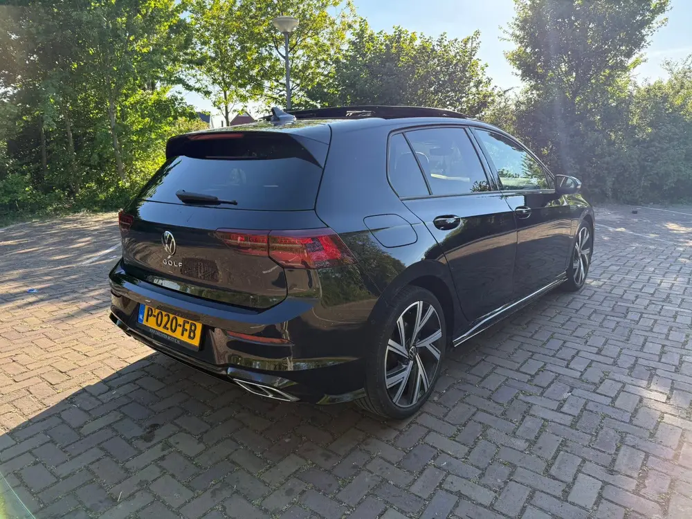 Volkswagen Golf 2.0 TDI | Full R Line 150pk 7-DSG 2020 Zwart uit 2020, foto 4