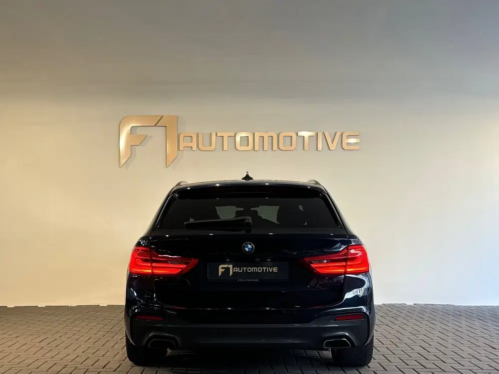 BMW 5-serie 530i xDrive M Sport High Ex Pano uit 2019, foto 11