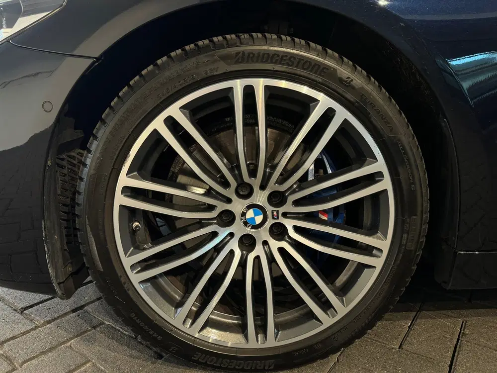 BMW 5-serie 530i xDrive M Sport High Ex Pano uit 2019, foto 15