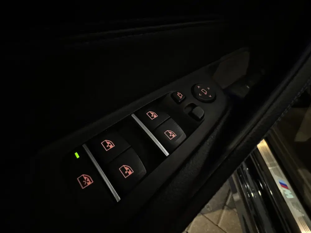 BMW 5-serie 530i xDrive M Sport High Ex Pano uit 2019, foto 17