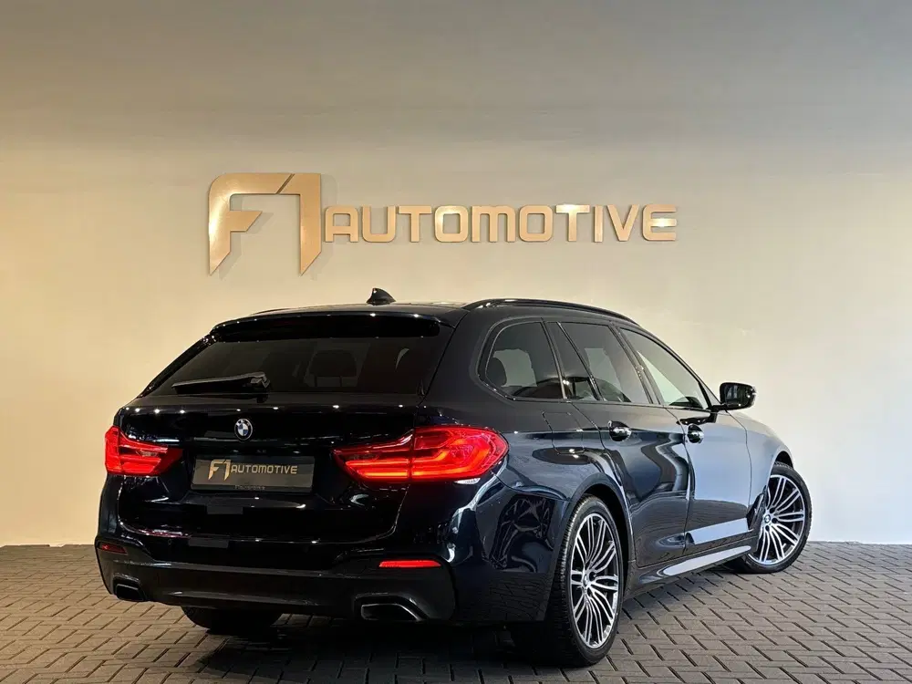 BMW 5-serie 530i xDrive M Sport High Ex Pano uit 2019, foto 3
