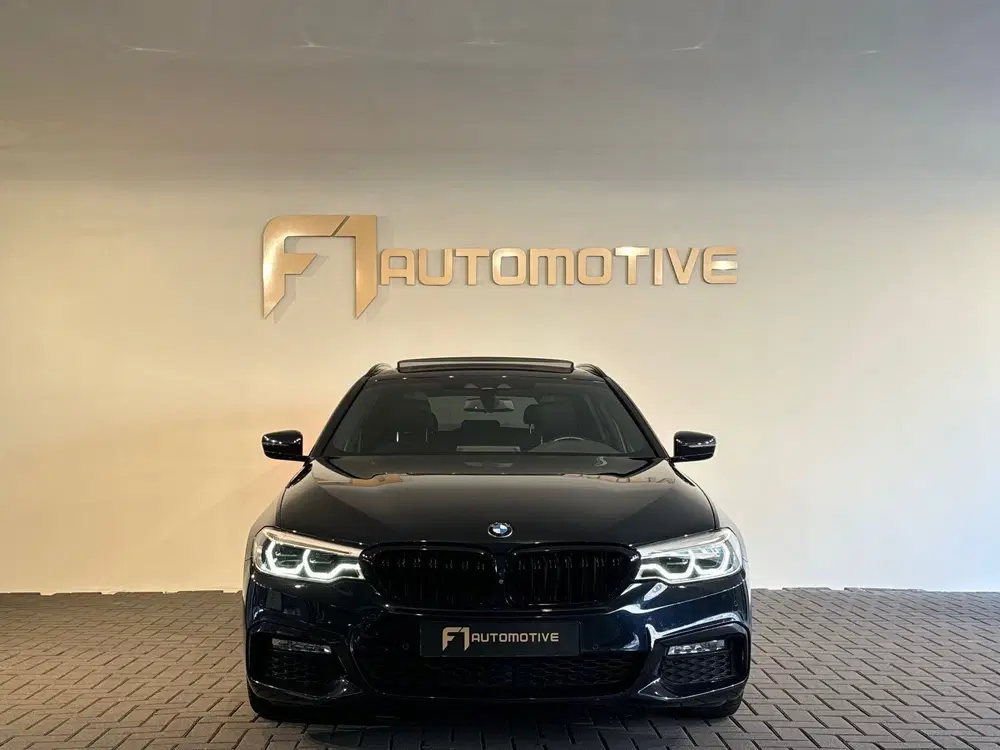 BMW 5-serie 530i xDrive M Sport High Ex Pano uit 2019, foto 9