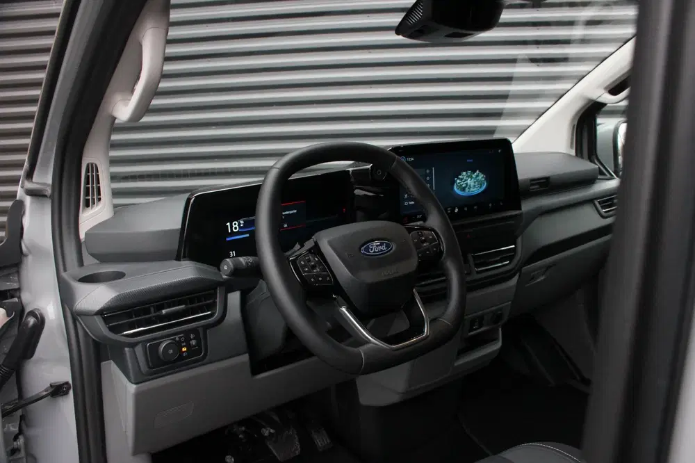 Ford Transit 340 L2H1 Limited 65 kWh 218PK uit 2025, foto 15