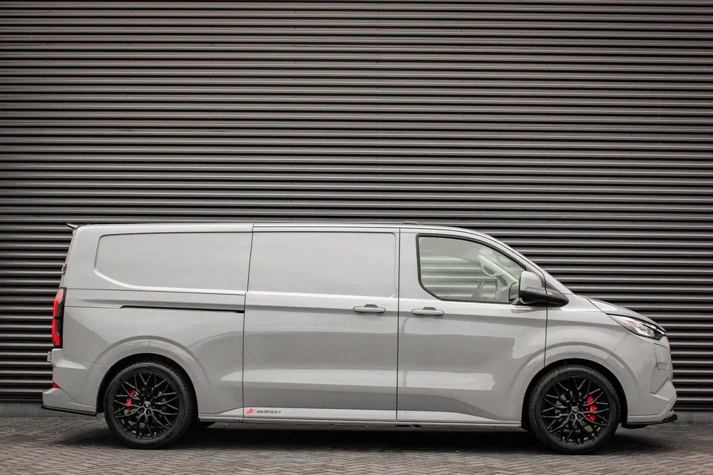 Ford Transit 340 L2H1 Limited 65 kWh 218PK uit 2025, foto 6