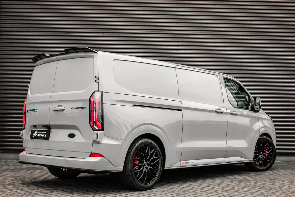 Ford Transit Custom 340 L2H1 Limited 65 kWh 218PK uit 2025, foto 3