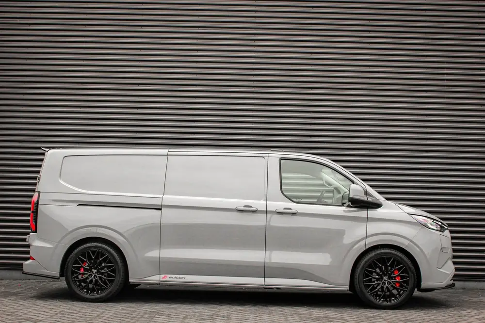 Ford Transit 340 L2H1 Limited 65 kWh 218PK uit 2025, foto 6