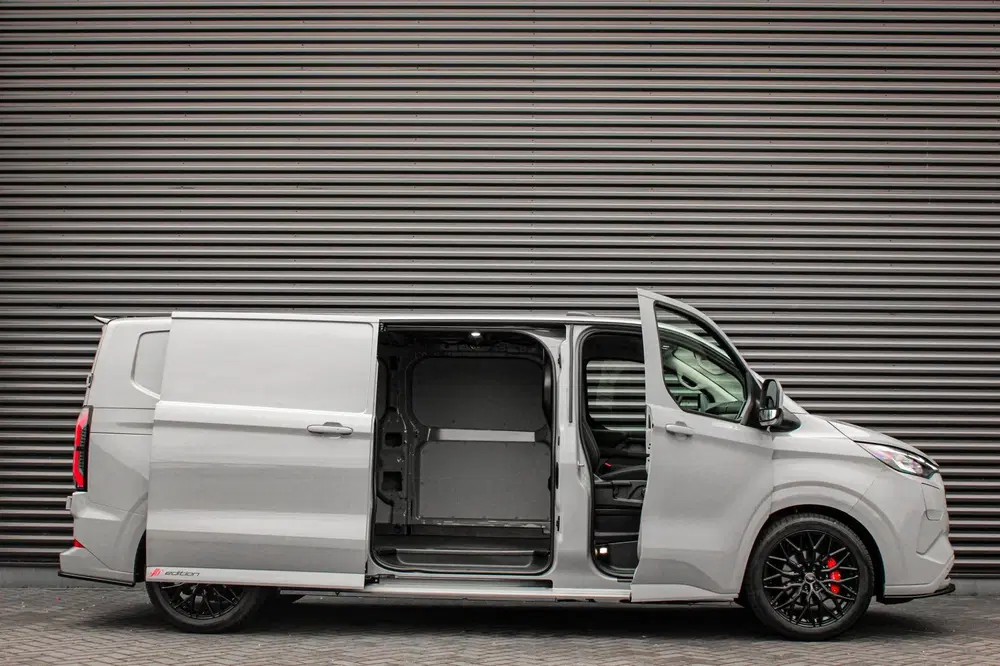 Ford Transit Custom 340 L2H1 Limited 65 kWh 218PK uit 2025, foto 7