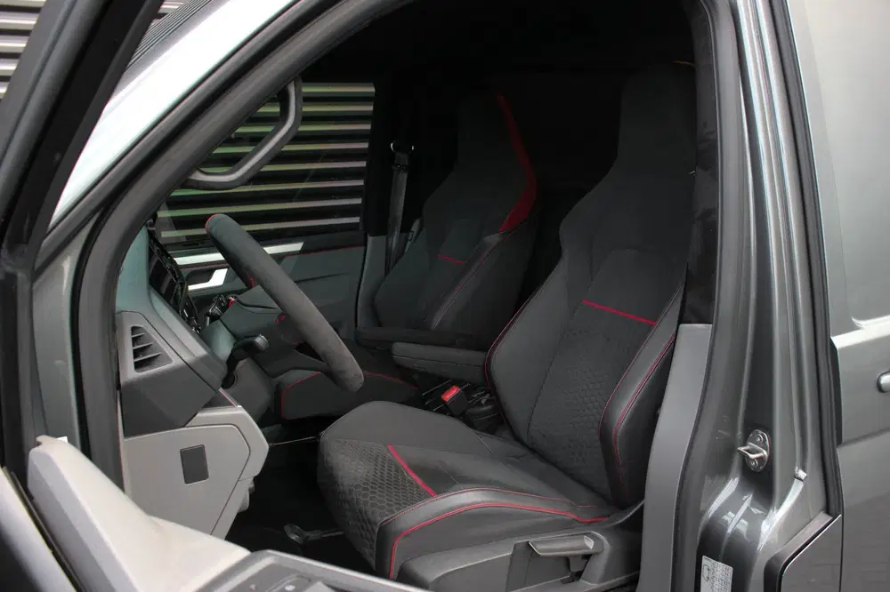 Volkswagen Transporter 2.0 TDI L1H1 204PK JB- EDITION DSG uit 2023, foto 14