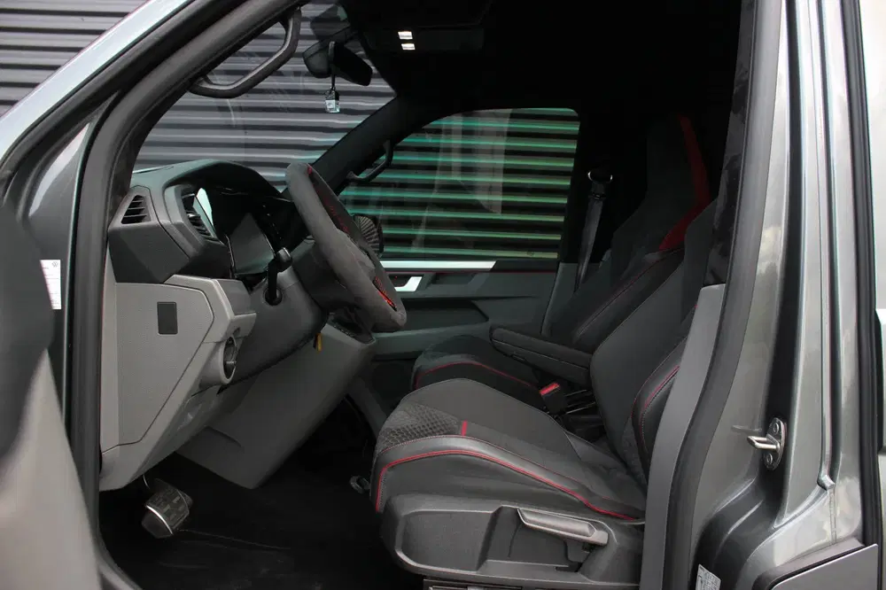 Volkswagen Transporter 2.0 TDI L1H1 204PK JB- EDITION DSG uit 2023, foto 17