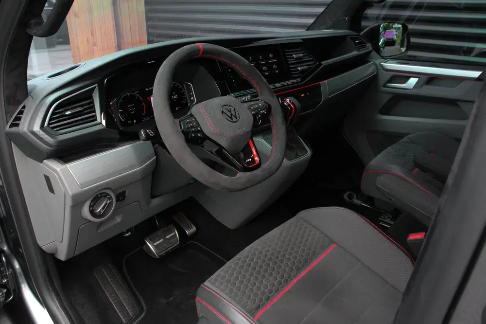 Volkswagen Transporter 2.0 TDI L1H1 204PK JB- EDITION DSG uit 2023, foto 18
