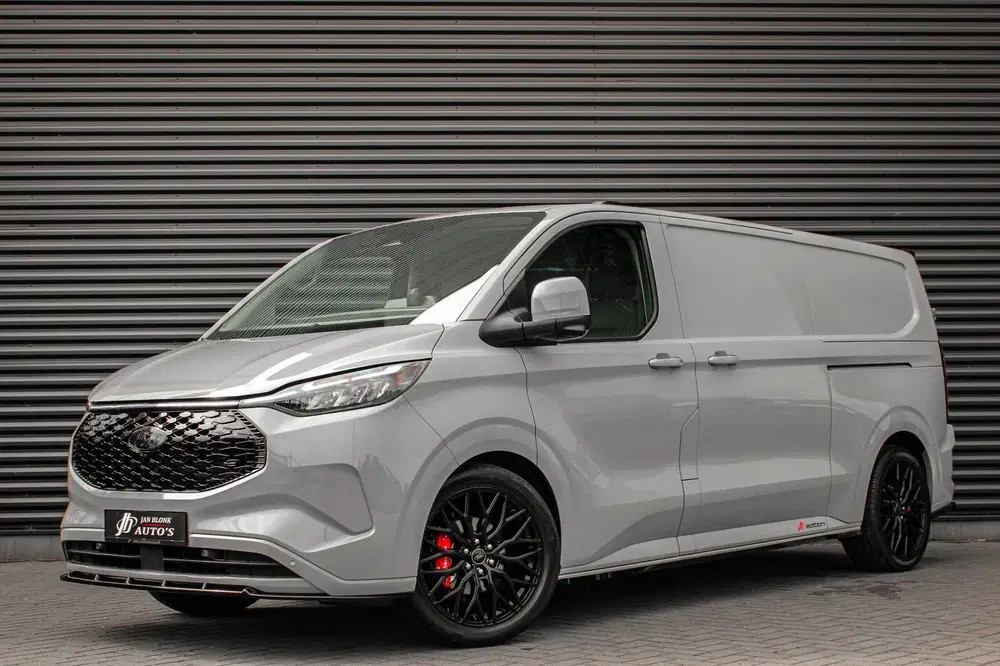 Ford Transit 340 L2H1 Limited 71kWh 218PK uit 2026