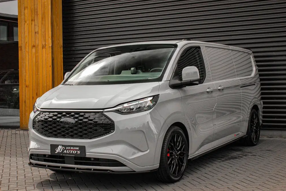 Ford Transit 340 L2H1 Limited 71kWh 218PK uit 2026, foto 11