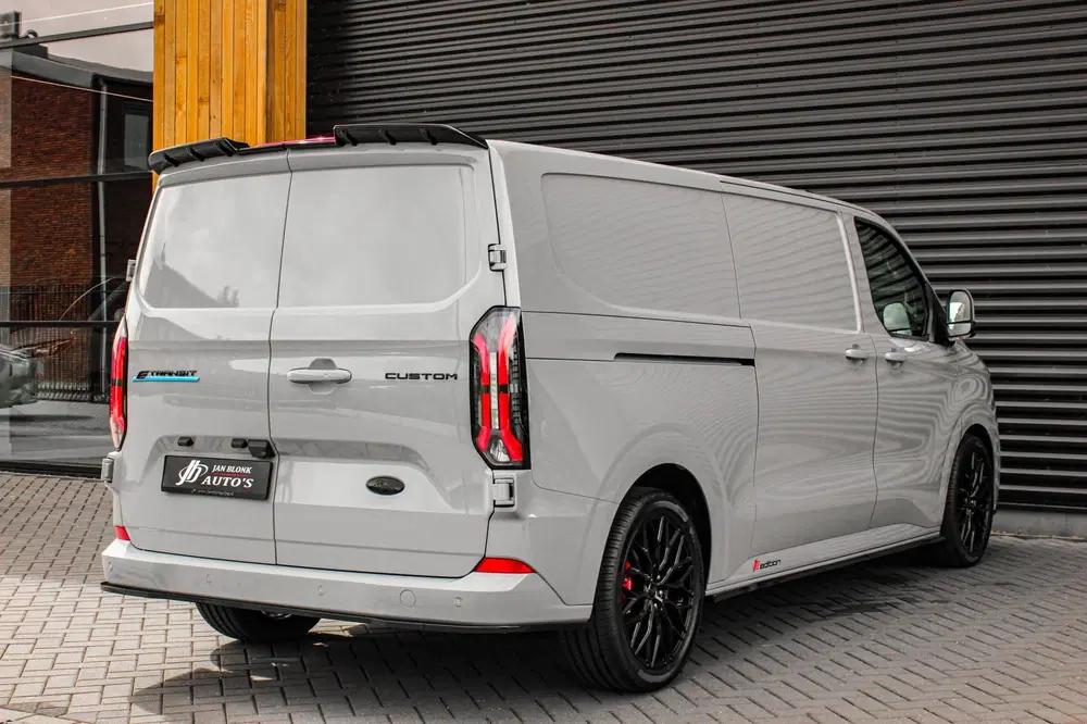 Ford Transit 340 L2H1 Limited 71kWh 218PK uit 2026, foto 12