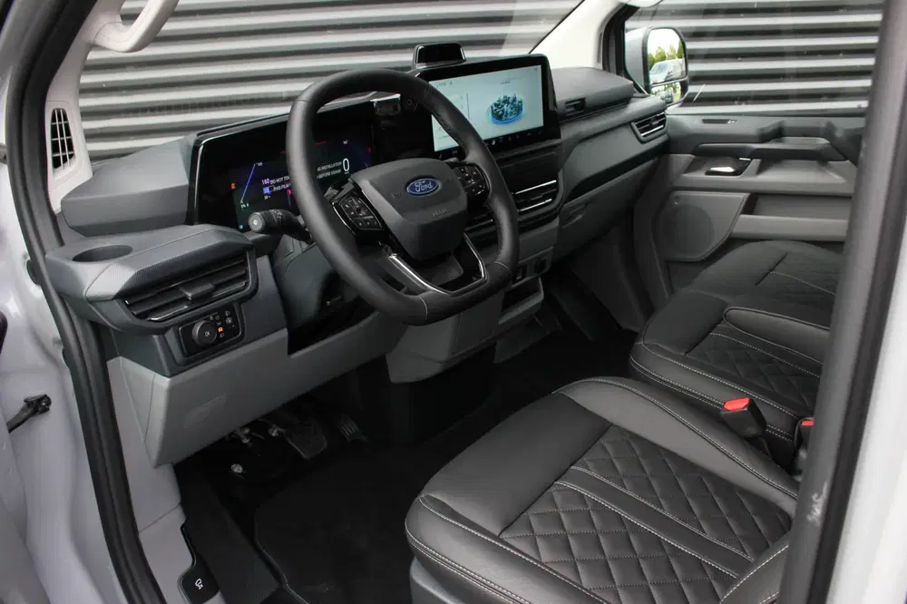Ford Transit 340 L2H1 Limited 71kWh 218PK uit 2026, foto 14